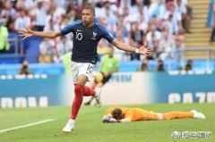 滕哈赫药厂转会风波：教练理念与球队战略的冲突