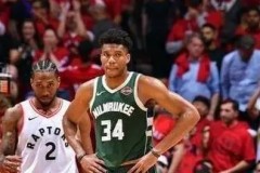 NBA湖人队防守悍将连续两年入选最佳阵容，遗憾离队引热议